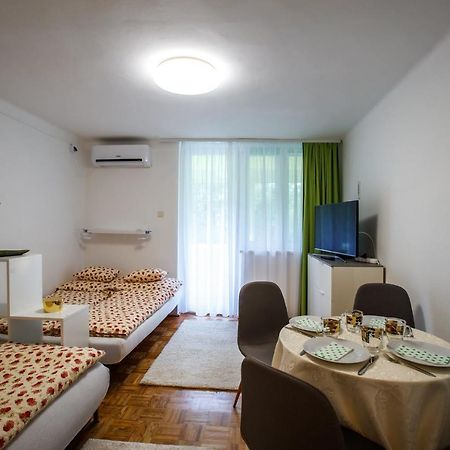 Suello Utcai Apartman Fonyod Vizparti Es Panoramas! On The Waterfront And With Balaton Panorama! Exterior photo